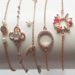 Armbänder